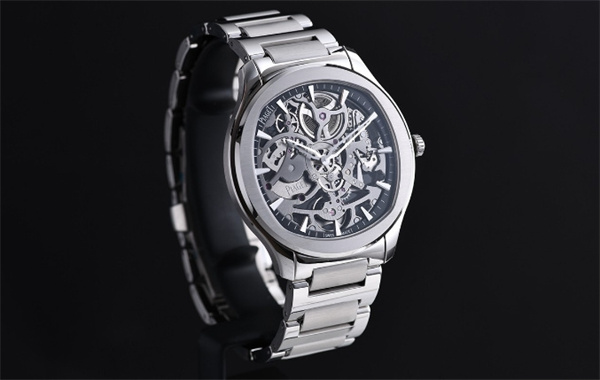 伯爵机械表机芯生锈应该咋处理