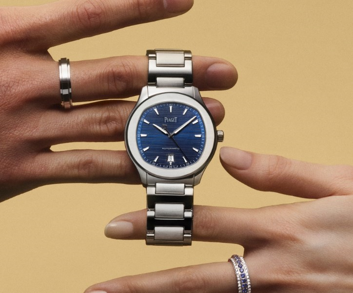 伯爵表壳有划痕如何处理